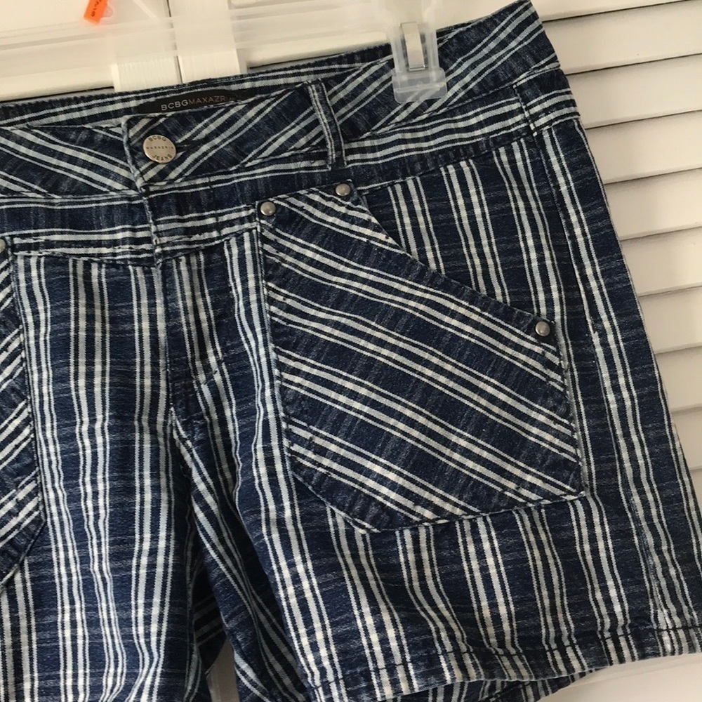 BCBGMAXAZRIA blue and white shorts